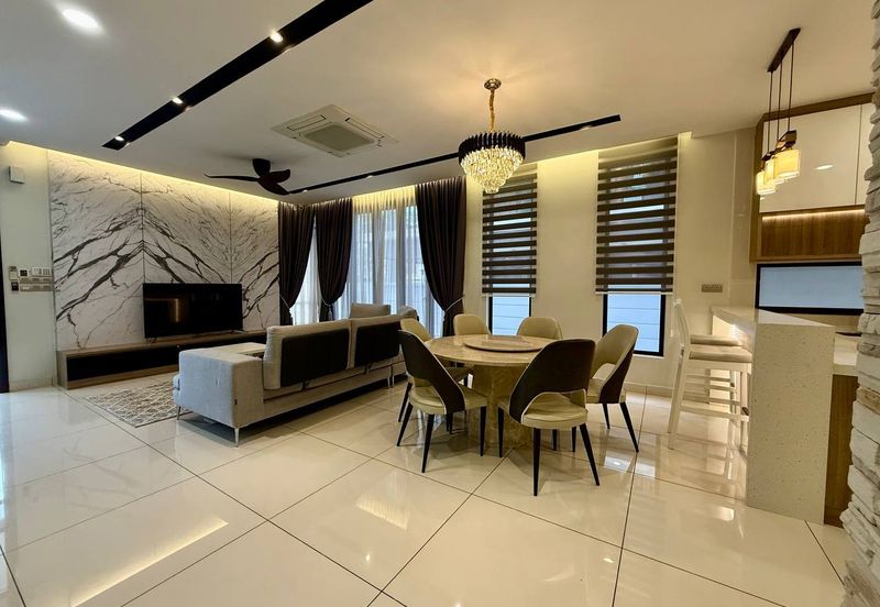 The Canal Garden South, Horizon Hills