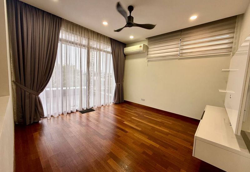 The Canal Garden South, Horizon Hills