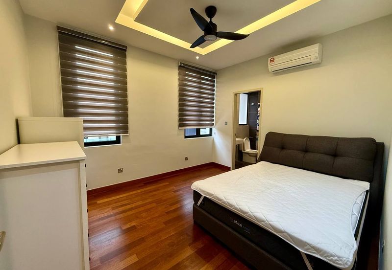 The Canal Garden South, Horizon Hills