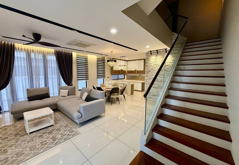 The Canal Garden South, Horizon Hills