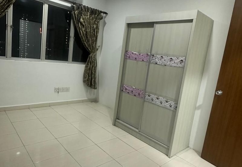 Bangunan Duta Impian (The Embassy Suites)