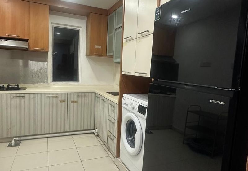 Bangunan Duta Impian (The Embassy Suites)