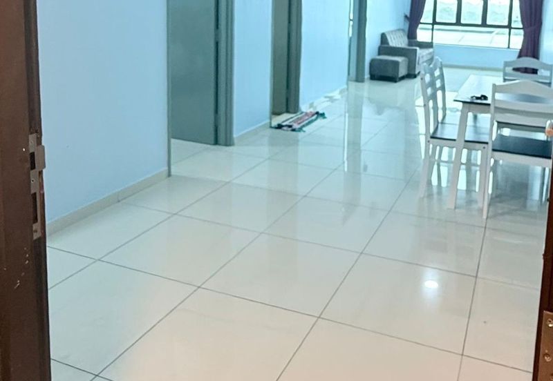 D'Summit Residences @ Kempas Utama