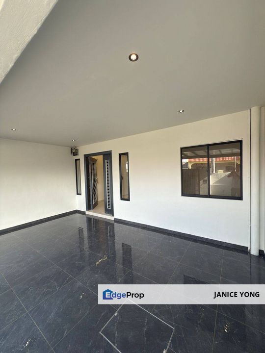 Taman Dahlia Tampoi Low Cost House For Sale, Johor, Tampoi