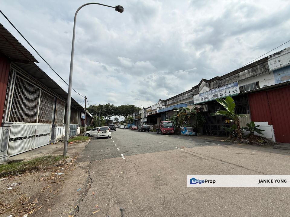 Taman Putri Kulai Terrace Factory For Rent, Johor, Kulai