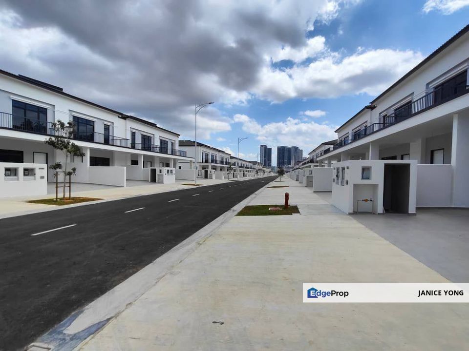 The Commune @ Eco Botanic Iskandar Puteri Cluster House For Sale, Johor, Nusajaya