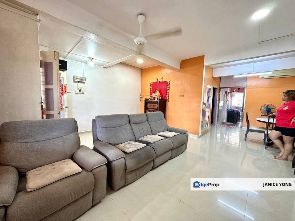 Taman Universiti Skudai Terrace House For Sale, Johor, Skudai