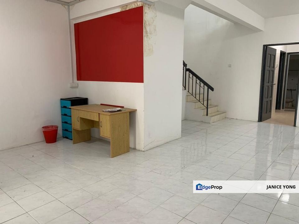 Taman Putri Kulai Terrace House For Rent, Johor, Kulai