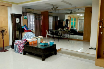 Taman Idaman Villas Cheras 2.5 Storey House For Sale