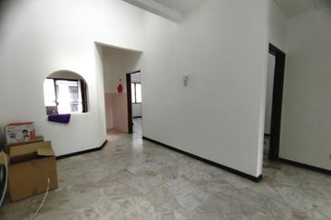 Taman Kinrara Seksyen 1