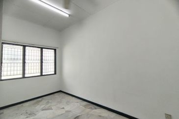 Taman Kinrara Seksyen 1