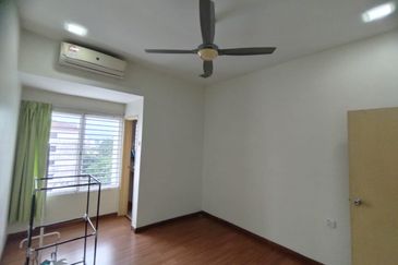 Taman D`Impian Tropika 2 Storey TownHouse For Sale @ Balakong