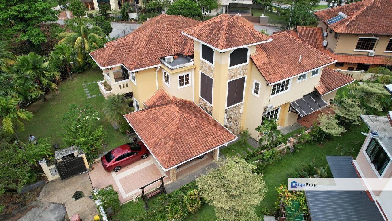 CORNER UNIT HUGE Two Storey Bungalow House Jalan Cecawi Kota Damansara ...