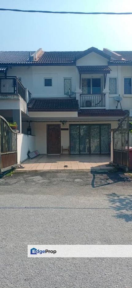 RENOVATED Double Storey Terrace House Seksyen 6 Kota Damansara Petaling Jaya Selangor, Selangor, Kota Damansara