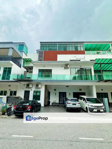 NEGOTIABLE, FULLY RENOVATED 3.5 Storey Terrace Townhouse Taman Duta Suria Residency Ampang Selangor, Selangor, Ampang