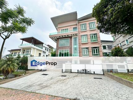 MOST BEAUTIFUL 3.5 Storey Bungalow House The Mines Resort City Seri Kembangan Selangor, Johor, Skudai