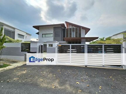 FREEHOLD, CANTIK 2 Storey Bungalow House Banyan Close Mahkota Bangi Selangor, Selangor, Bangi
