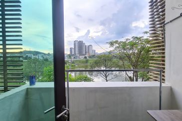 Avenue 2, Lake Valley