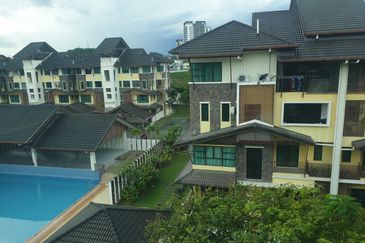 Avenue 2, Lake Valley