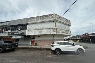 Corner Shoplot 2 Storey Terrace in Alor Setar for Sale