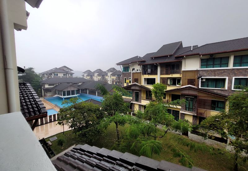 Avenue 2, Lake Valley