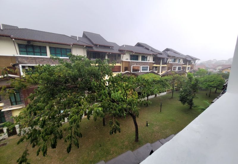 Avenue 2, Lake Valley