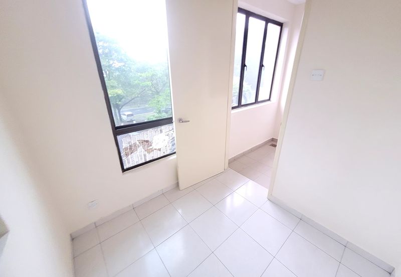 Avenue 2, Lake Valley