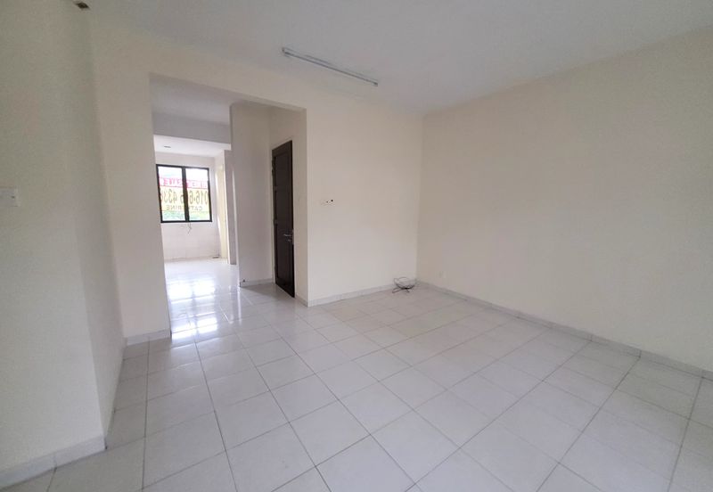 Avenue 2, Lake Valley