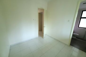 Avenue 2, Lake Valley