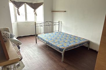 Endah Regal Condominium