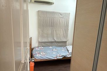 Endah Regal Condominium