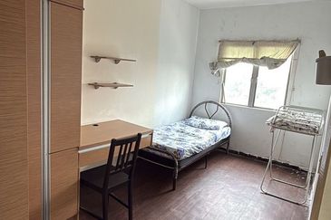 Endah Regal Condominium