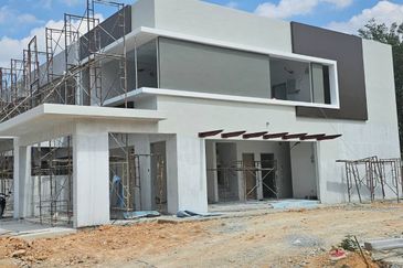 New Bandar Baru Sungai Long Terrace House