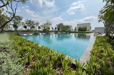 Savvy @ Riana Dutamas