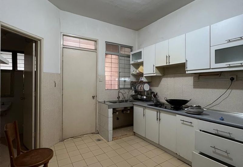 Jalan Sepah Puteri 5/12