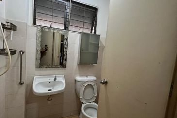 Jalan Sepah Puteri 5/12