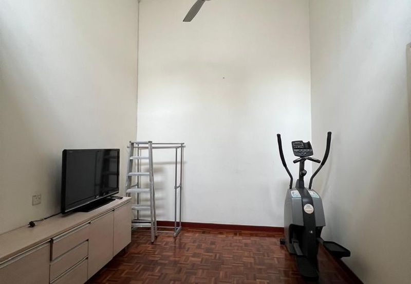 Jalan Sepah Puteri 5/12