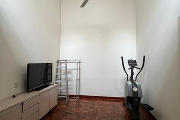 Jalan Sepah Puteri 5/12