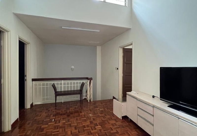 Jalan Sepah Puteri 5/12