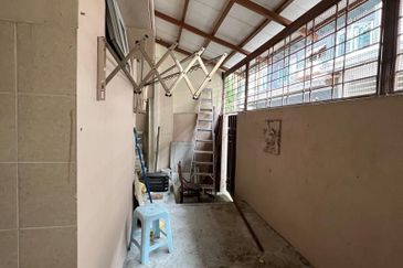 Jalan Sepah Puteri 5/12