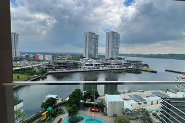 Puteri Cove Residences