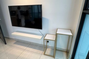 Almas Suites @ Puteri Harbour