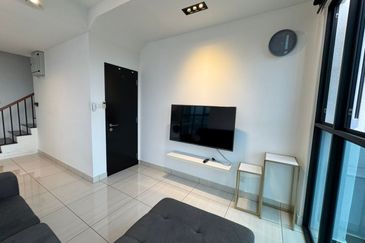 Almas Suites @ Puteri Harbour