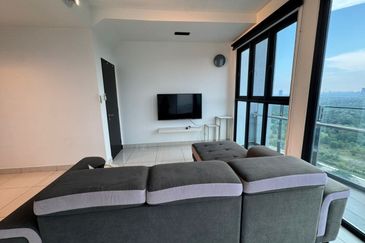 Almas Suites @ Puteri Harbour