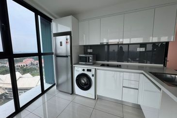 Almas Suites @ Puteri Harbour