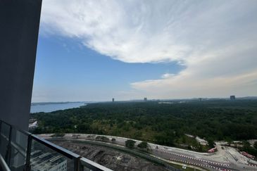 Almas Suites @ Puteri Harbour