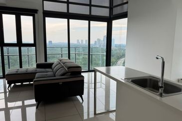 Almas Suites @ Puteri Harbour