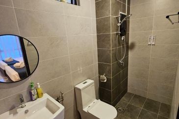 Twin Tower Residence