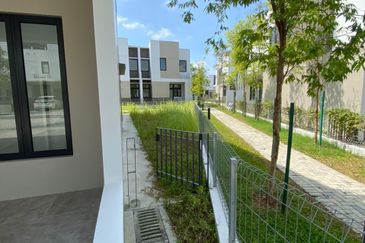 Sunway Citrine Lakehomes