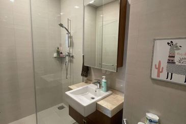 Puteri Cove Residences